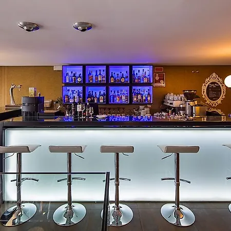 מלון Expo Astoria