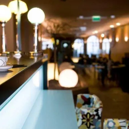 Hotel Expo Astoria 3*