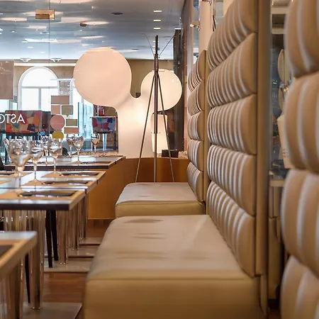 Expo Astoria Hotel 3*