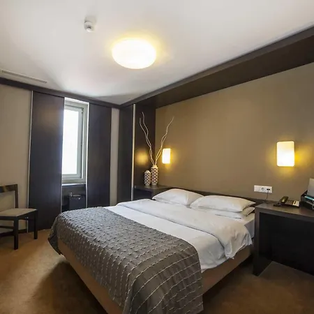 Expo Astoria 3* Lisboa