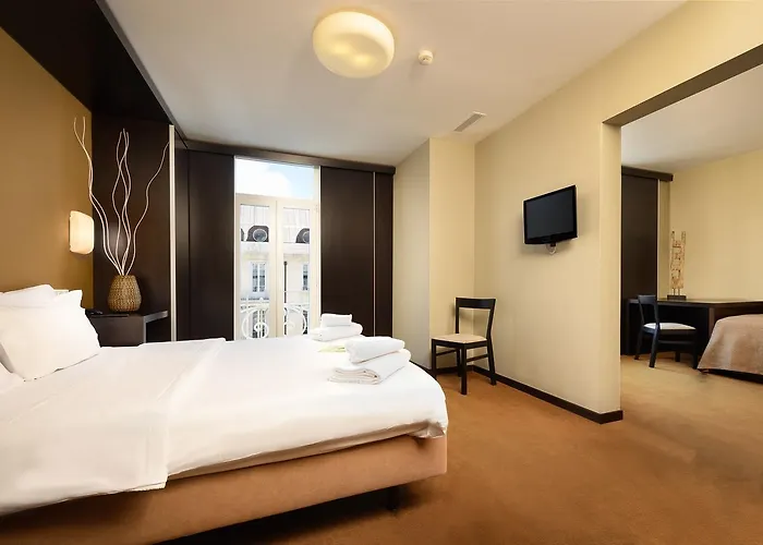 Hotel Expo Astoria 3*