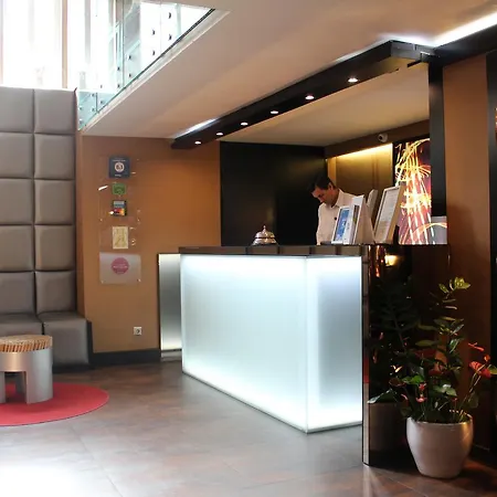 Expo Astoria Hotel 3*