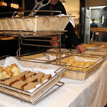 Expo Astoria Hotel